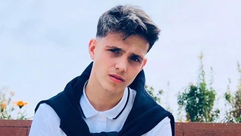 17 yaşlı futbolçu kanalda batdı