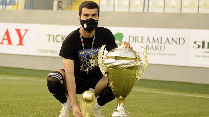 “Neftçi”dən 7-ci, “Qarabağ”dan 6-cı bombardir (SİYAHI)