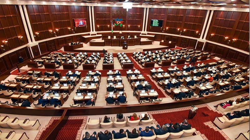 Milli Məclisin sabahkı iclası təxirə salındı