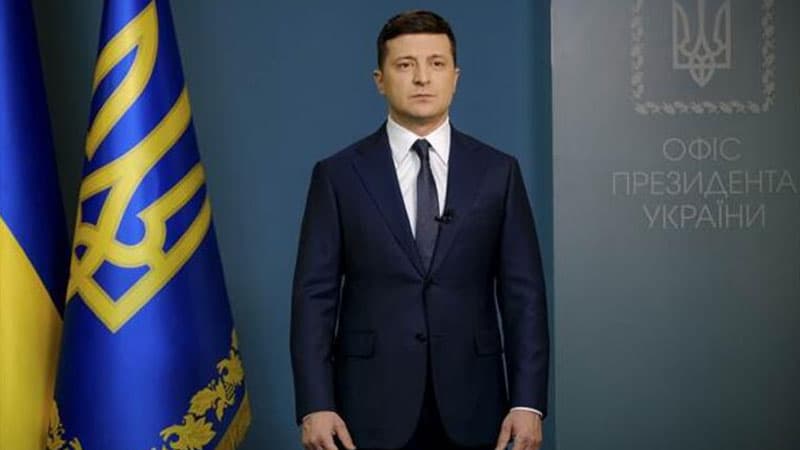 Zelenski heç cür qərar verə bilmir: Putinə inanmaq olar, ya yox...