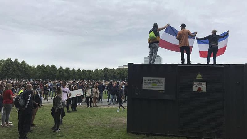 Niderlandda karantini boykot edən 400 nəfər həbs olundu