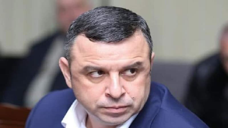 Baş redaktor: “Həyat yoldaşım və uşaqlarım artıq evə buraxılıblar”