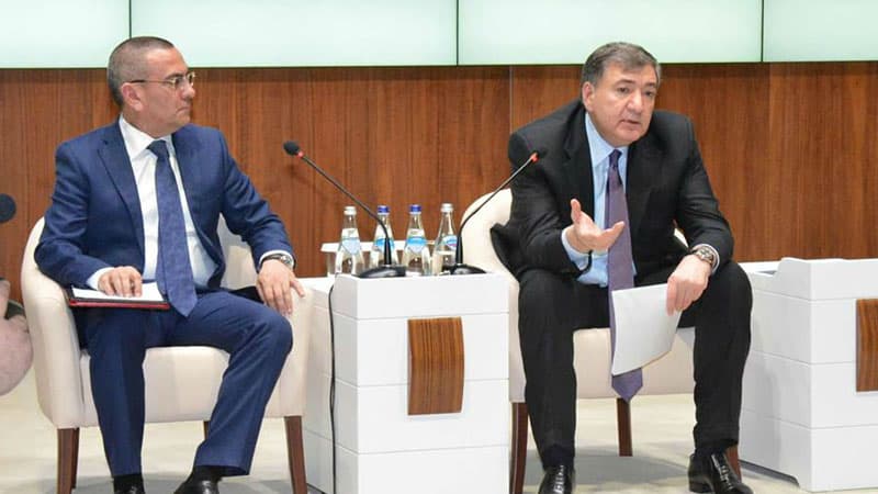 Yanan bazar icra başısının oğlunun imiş (VİDEO)