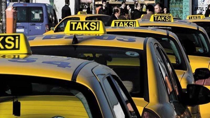 Taksi sürücülərinin fərqlənmə nisanlarını alması üçün yenilik (VİDEO)