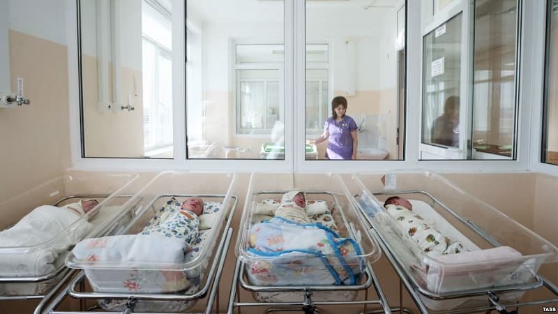 Azərbaycanda doğum azalıb, ölüm çoxalıb: Səbəb nədir? (EKSPERT)