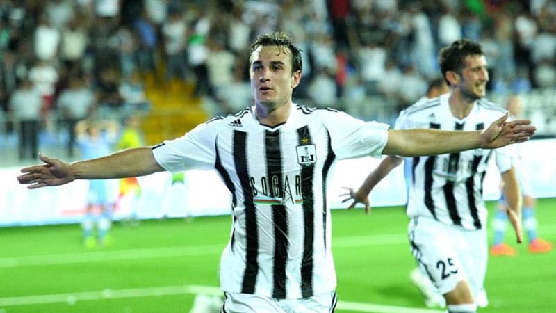 "Neftçi"nin məşhur legioneri: "Futbolla həmişəlik vidalaşmışam"