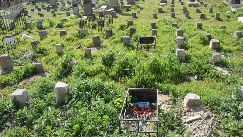Buzovnada ürəkləri dağlayan mənzərə - bir günlük körpələrin dəfn olunduğu yer
