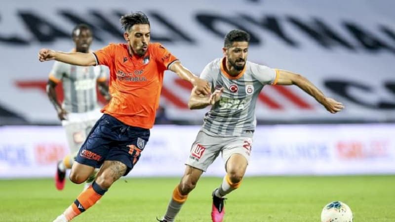 “Başakşəhər“ - “Qalatasaray“ matçı bərabərliklə bitdi