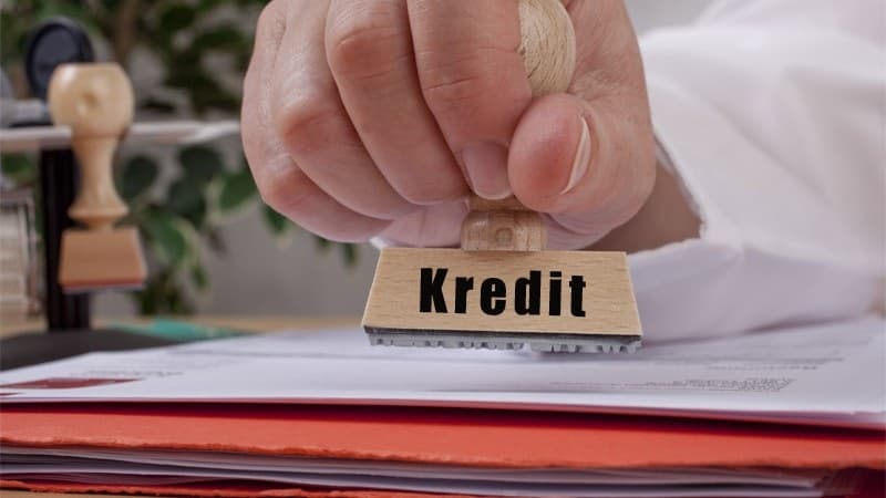 Baş Nazirin kreditlərlə bağlı qərarında hansı problemlər var? - Ekspert