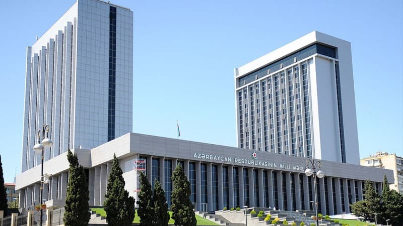 Milli Məclis Aparatı dünən axşam baş verən hadisələrlə bağlı məlumat yaydı