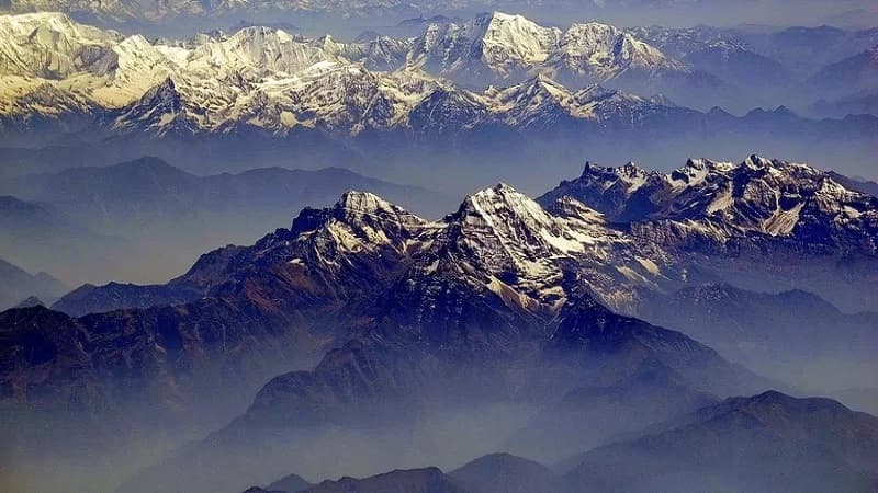 Himalayda fəlakətli zəlzələlərə səbəb olacaq təhlükəli çatlar üzə çıxdı