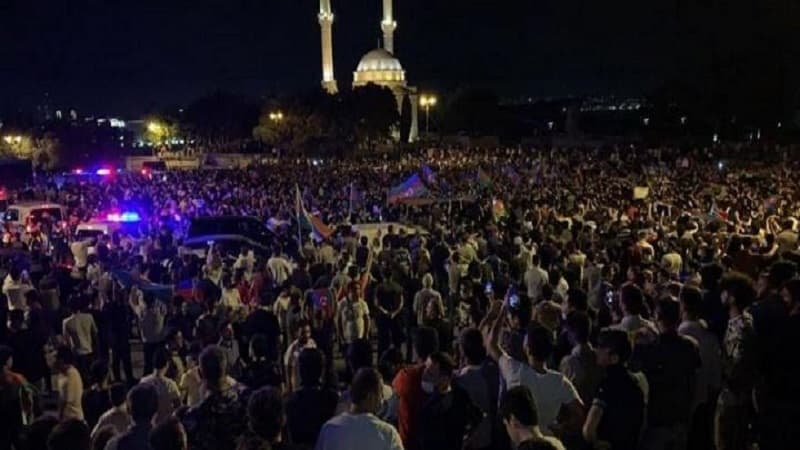 Aqil Abbas: "Anarı kütlənin içərisinə çıxarsan, fitə basacaqdılar ki..."
