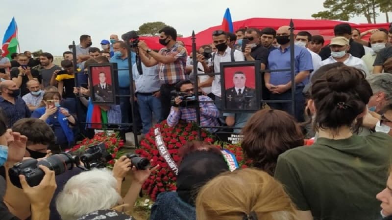 Şəhid olan general-mayorun büstü hazırlandı (FOTO)