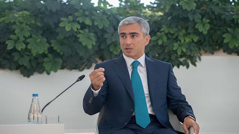 Prezidentin köməkçisi bir sıra ziyalı və ictimai xadimlərlə görüşdü (FOTOLAR)