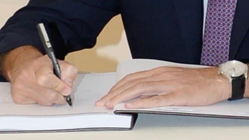 Bu şəxslərə Prezidentin fərdi təqaüdü veriləcək (SİYAHI)