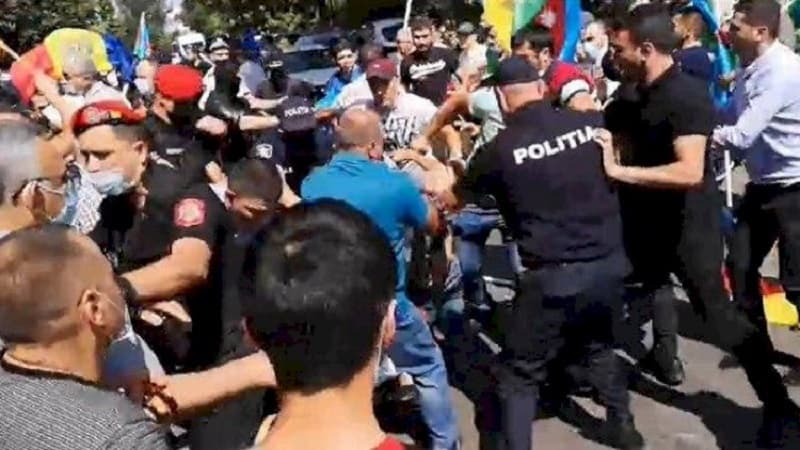 Xaricdə baş verən erməni vandalizminə millət vəkilindən münasibət