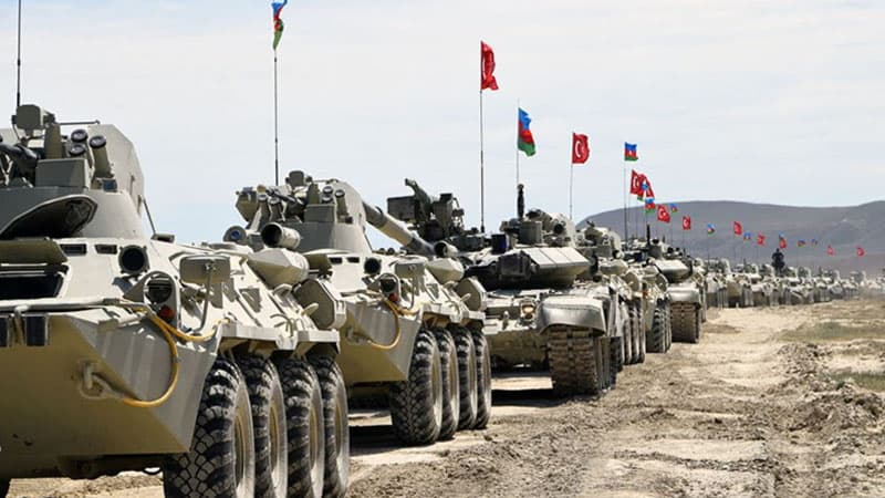 "Ordumuzun döyüş hazırlığının artırılması üçün bu təlimlərin əhəmiyyəti böyükdür"