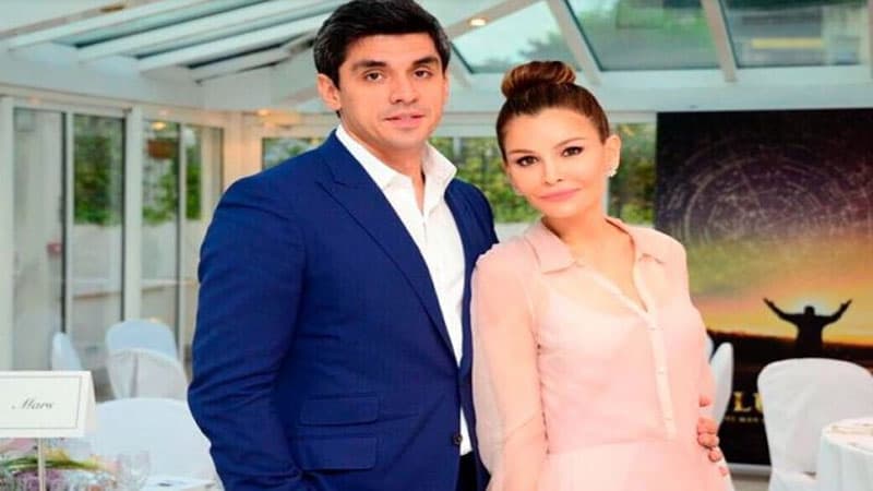 Lola Kərimova Hollivud təpələrində yerləşən üç villasını satır (FOTO)