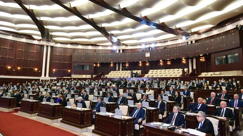 Milli Məclis büdcəyə dəyişiklikləri qəbul etdi
