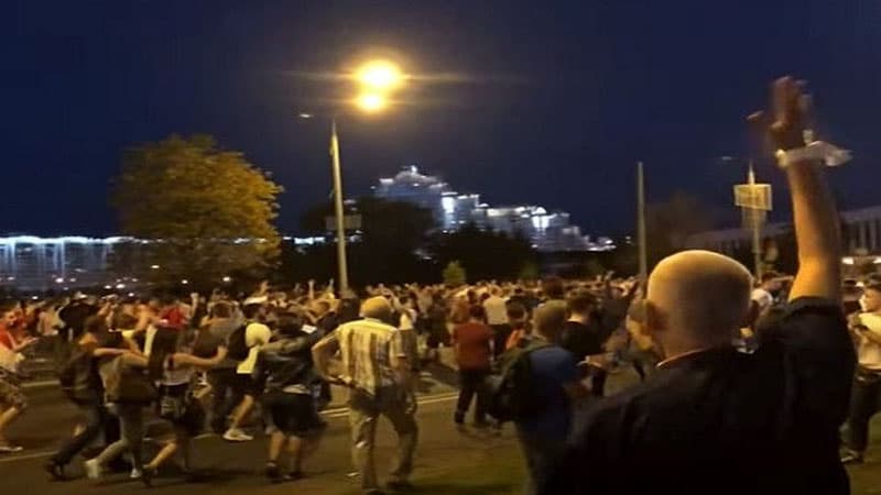 Belarusda həbs olunanların sayı 200-ü keçdi