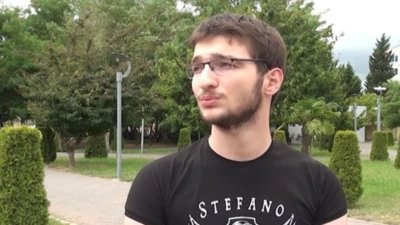 18 yaşlı gənc Tibb Universitetindən imtina edib, arzularının dalınca getdi (VİDEO)