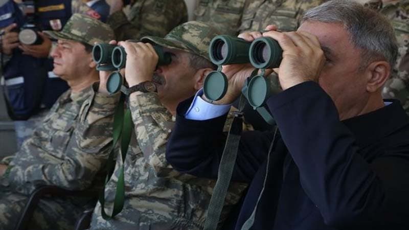 Azərbaycan və Türkiyə müdafiə nazirləri təlim poliqonunda (FOTOLAR)
