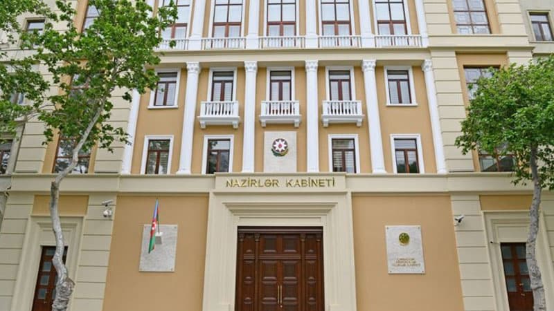 Operativ Qərargah brifinq keçirir - Qərarlar açıqlanır