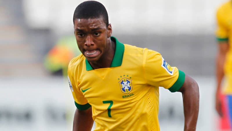 Braziliya millisinin sabiq hücumçusu "Zirə"də (FOTO)