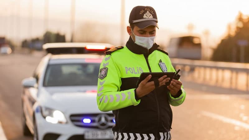 Xaçmazda sərnişin daşıyan sürücü məsuliyyətə cəlb olundu (FOTOLAR)