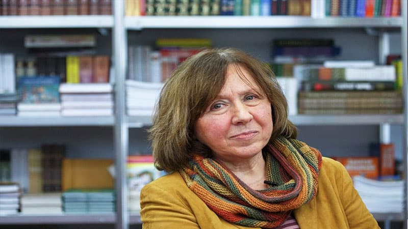 Nobelçi Svetlana Aleksiyeviç müxalifətin Koordinasiya Şurasına üzv oldu
