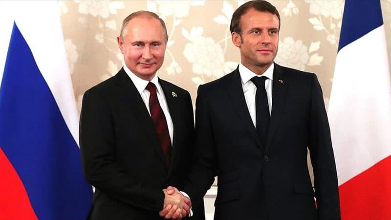 Putin Makrona: “Belarusun işlərinə qarışmaq yolverilməzdir”