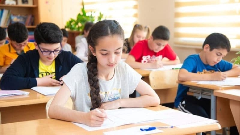 Məktəblərdə təhsilin forması ilə bağlı düzgün qərarı necə vermək olar?