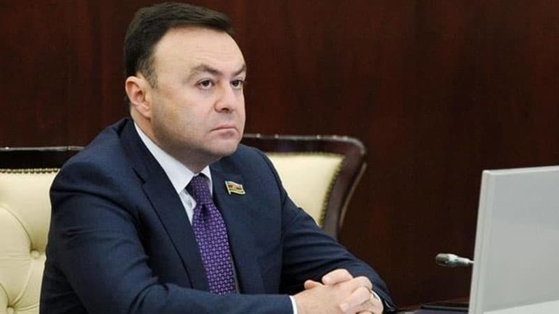 Deputat: "600 manatlıq bijuteriyaya 400 manat rüsum gülüncdür"