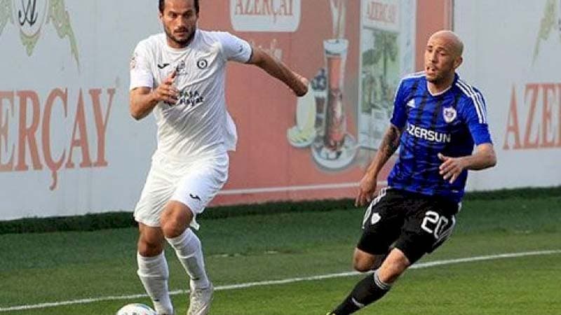 Rail Məlikov daha bir il futbol oynayacaq