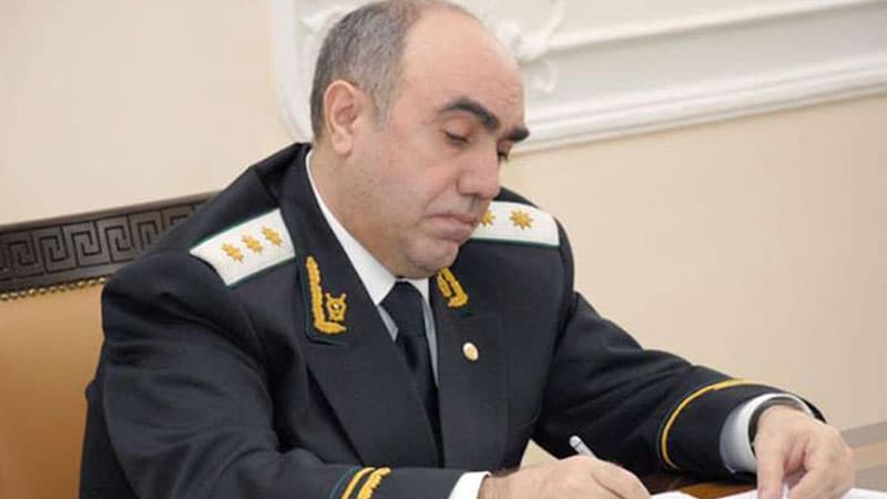Zakir Qaralov korrupsiyaya qarşı mübarizə aparanların sırasında...