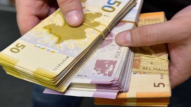 Əhalinin banklarda nə qədər pulu var?
