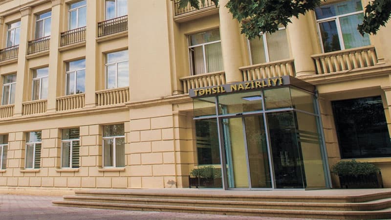 Yoluxma qeydə alınan məktəblərlə bağlı veriləcək qərar açıqlandı
