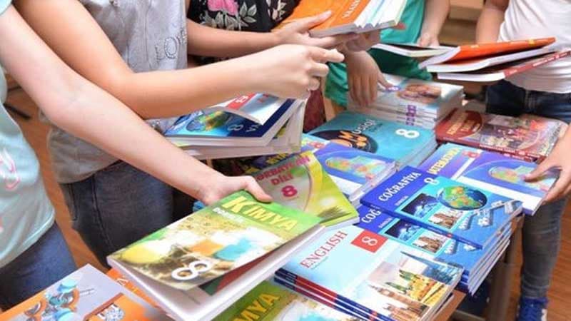 Dərsliklərin şagirdlərə paylanılması qaydası açıqlandı