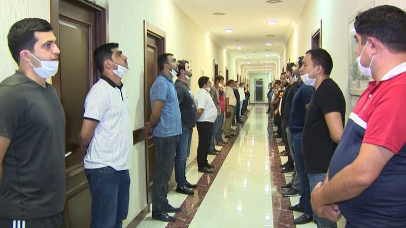 Bakıda karantin qaydalarını pozan "pub" aşkar edildi, 31 nəfər cərimələndi (FOTO/VİDEO)