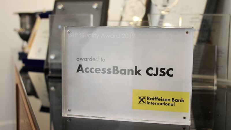"AccessBank" növbəti dəfə "STP Quality Award" mükafatına layiq görülüb