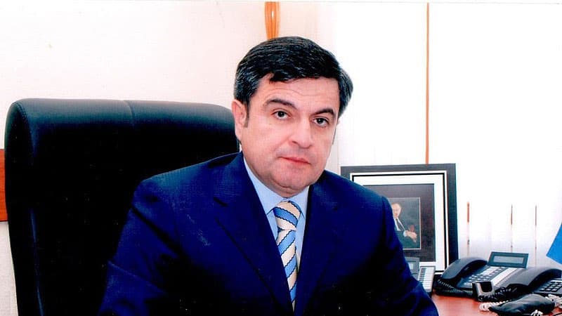 Nazir müavini işdən çıxarıldı 