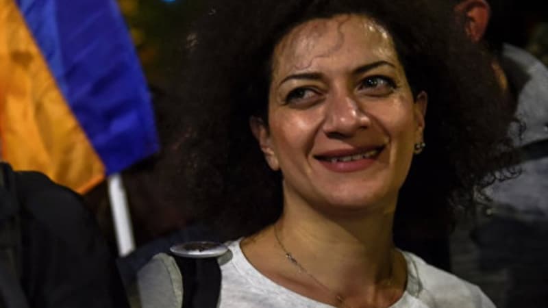 Nikol Paşinyanın həyat yoldaşı Anna Akopyanın cəbhə “macəraları”