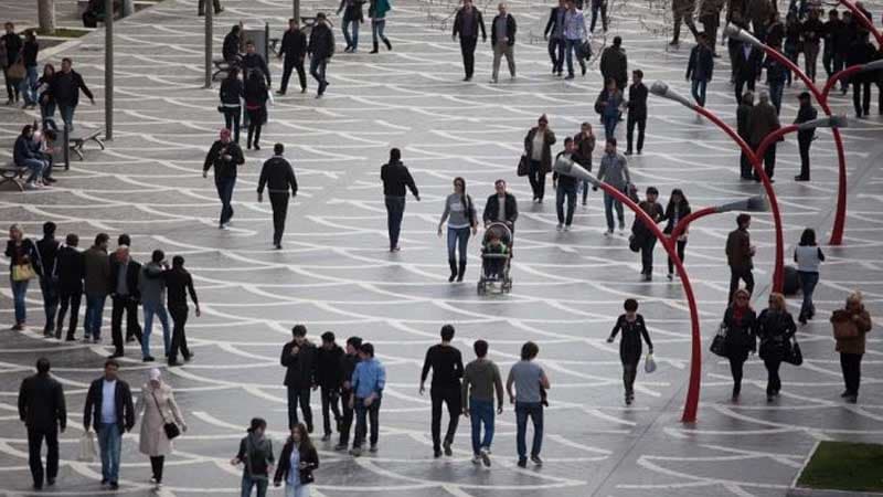 İctimai yerlərdə toplaşmaqla bağlı qərarda dəyişiklik edildi