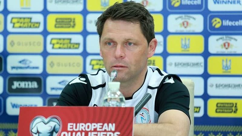 Lük Holts: "De Byazi komandasının oyunun razı qalmalıdı"