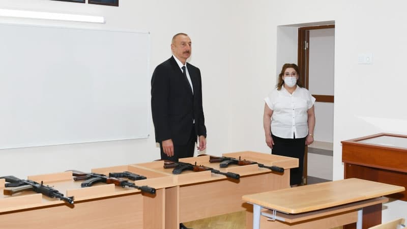 İlham Əliyev Bakıda açılışda (FOTOLAR)