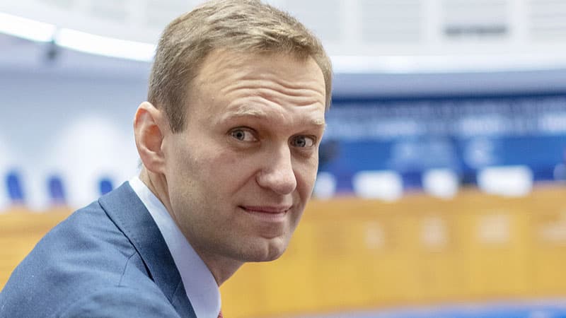 Aleksey Navalnı komadan ayıldı