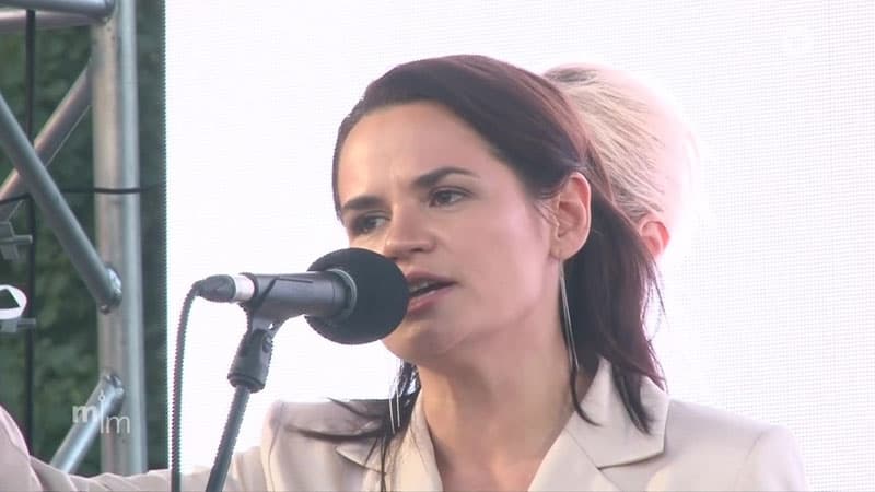 Tixanovskaya ruslara müraciət etdi: “Rusiya KİV-in təbliğatına inanmayın”