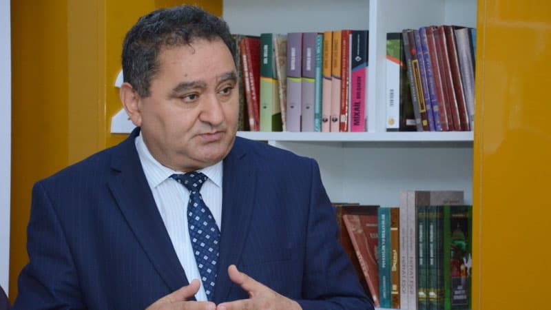 Deputat: “Çingiz Abdullayevin əsərləri 3 gündən sonra unudulur”