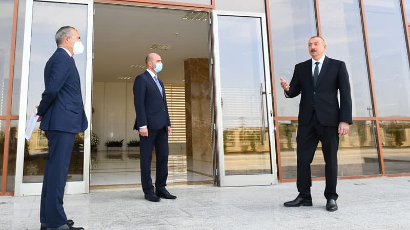 Prezident açılışlar etdi (FOTO/YENİLƏNİB)