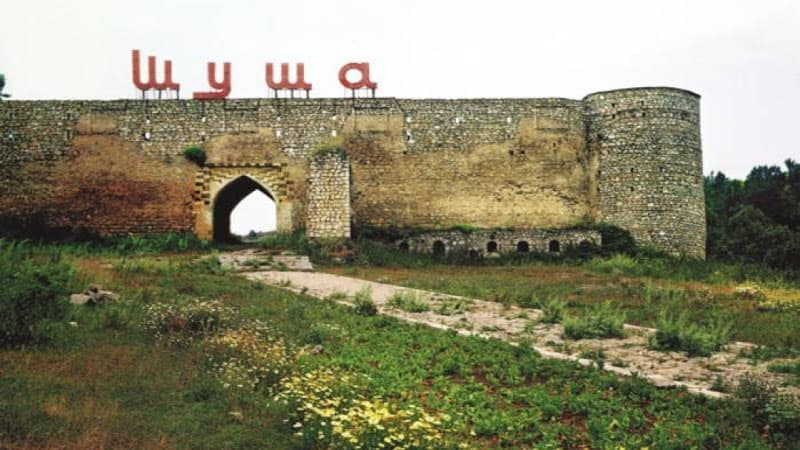 Livan erməniləri azərbaycanlı deputatın Şuşadakı evinə köçürüldü